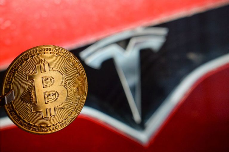 Tesla tuyên bố mua 1,5 tỷ USD bitcoin và chấp nhận thanh toán bằng đồng tiền ảo này trong tương lai